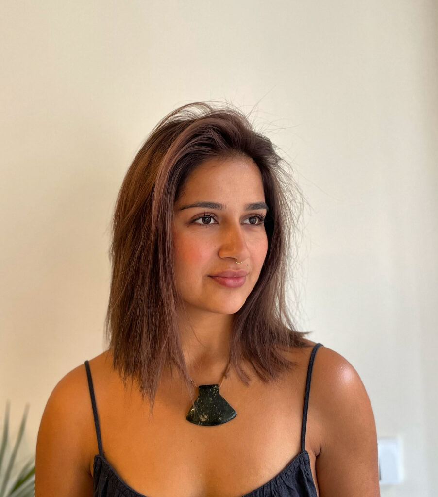 8E766533-B242-4B4E-B619-366662DD115F Brown, Highlights , medium long hair, haircut women, blow-dry – Rafael Hairstudio