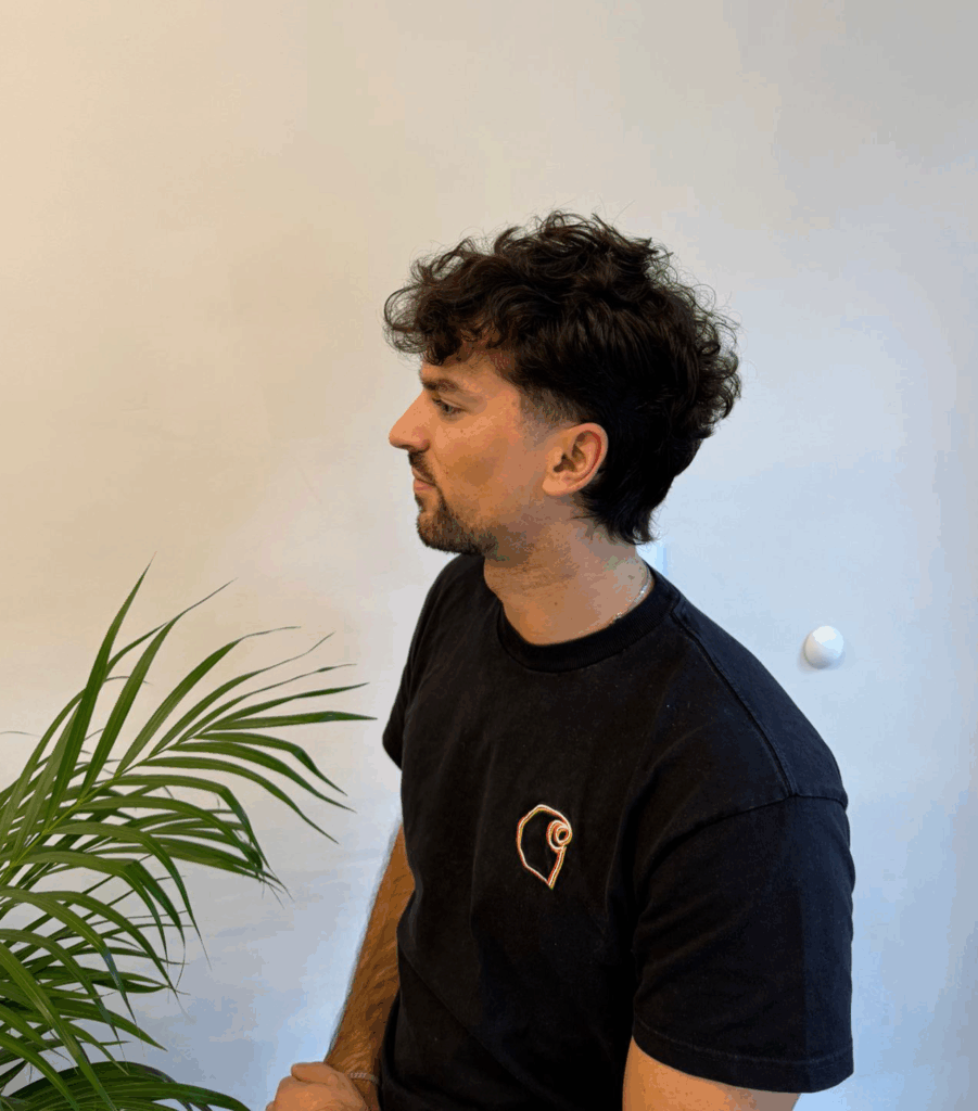 Haircut men, curly. Rafael Hair Studio